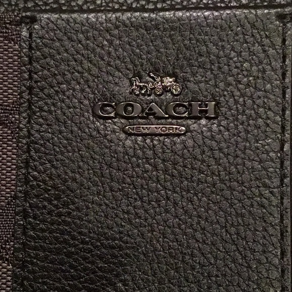 Coach  black kitt signature jacquard crossbody - Picture 7 of 10